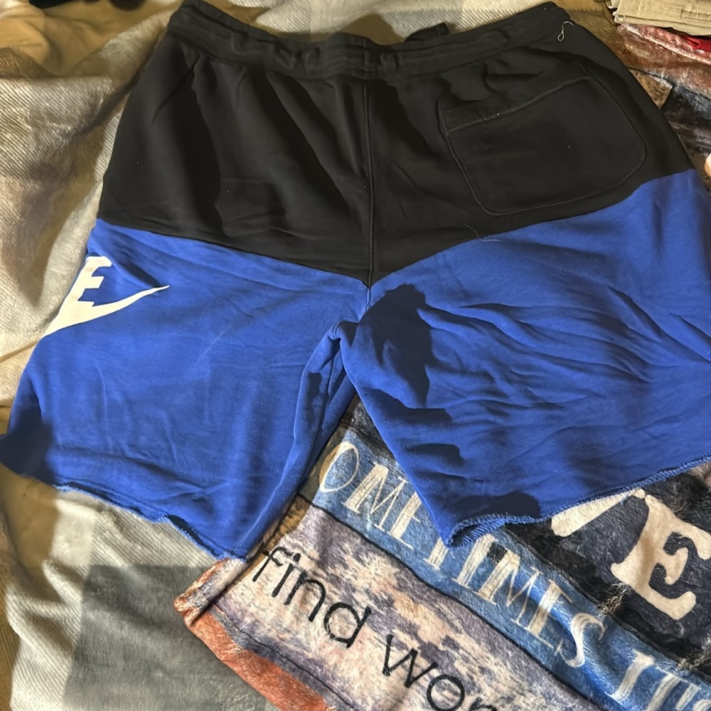 Shorts - Picture 2 of 2